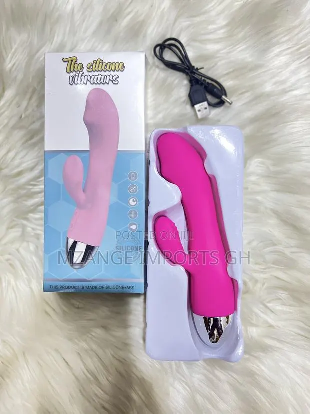 Rabbit Vibrator Sex Toy · Photo 1