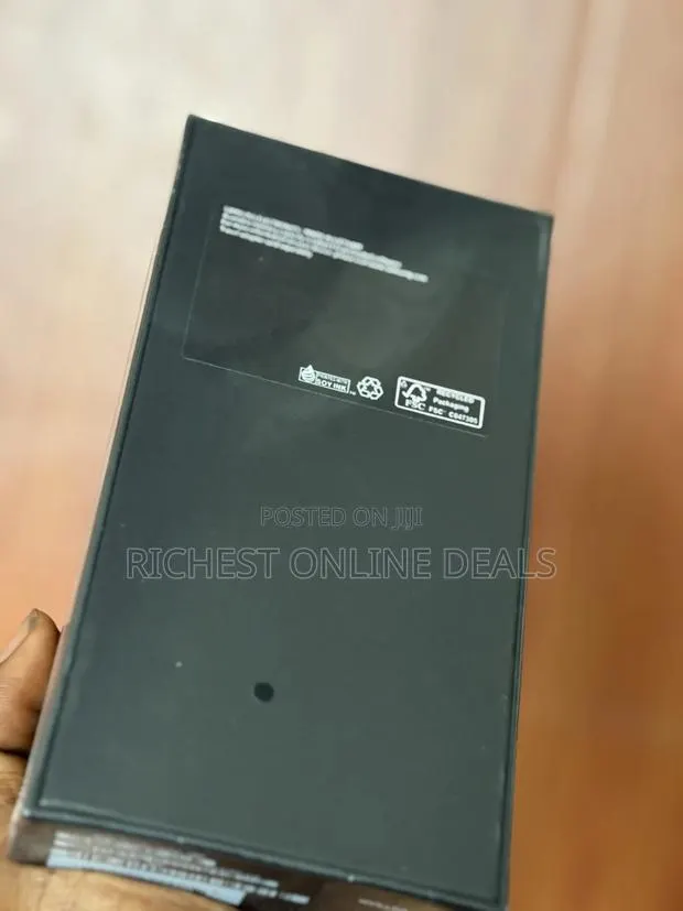 New Samsung Galaxy S22+ 5G 128 GB Black · Photo 1