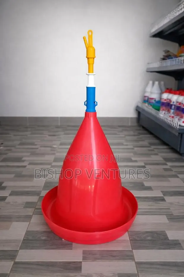 Automatic Drinkers (Plasson) for Poultry · Photo 1