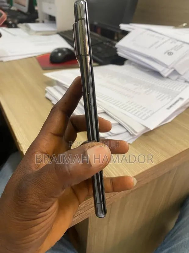 Google Pixel 7 Pro 512 GB Black · Photo 1