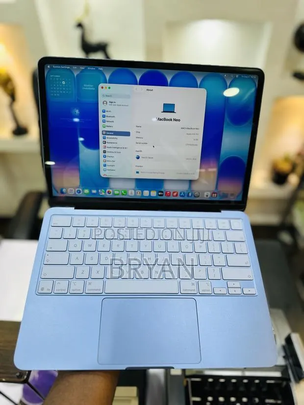 Laptop Apple MacBook Neo 2026 8GB Intel SSD 512GB · Photo 1