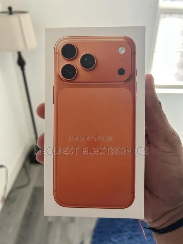 New Apple iPhone 17 Pro Max 1 TB Orange · Photo 1