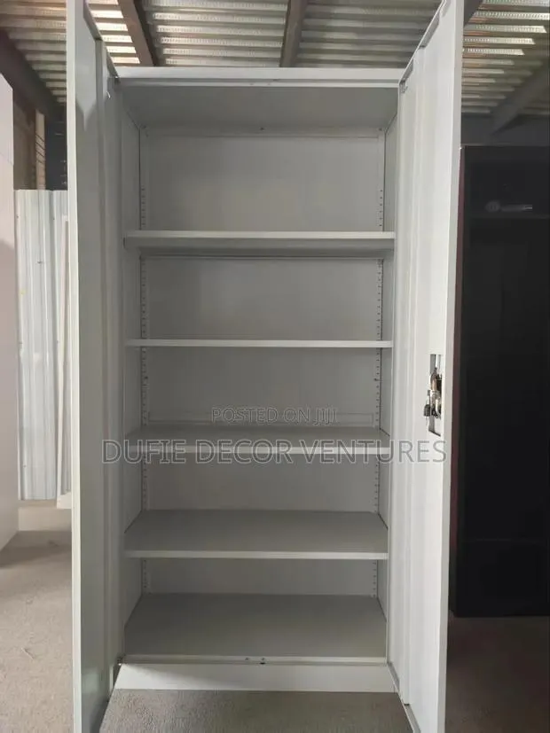 Officenter Metalic Cabinet Avaliable · Photo 1
