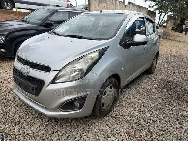 Chevrolet Spark 2014 Silver