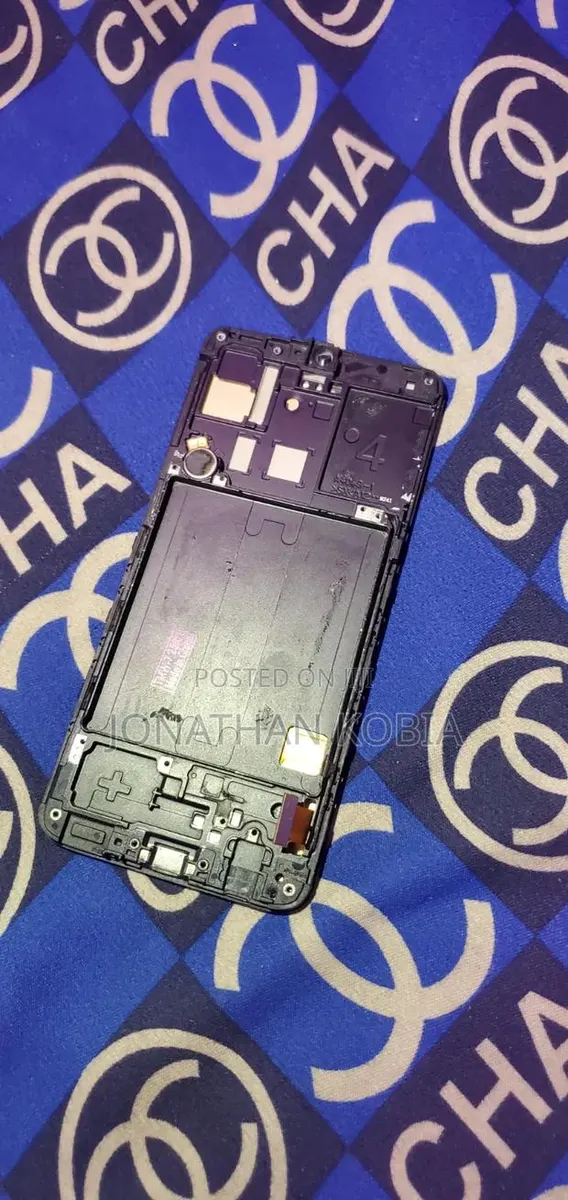 Samsung Galaxy A40 Screen · Photo 1