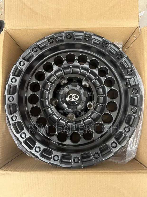 Land Cruiser Rim 17 OFF- ROAD · Photo 1