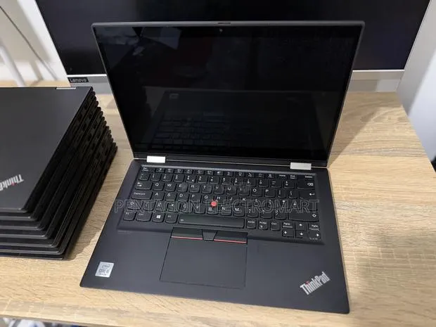 Laptop Lenovo Thinkpad x13 Yoga 8GB Intel Core i5 SSD 256GB · Photo 1