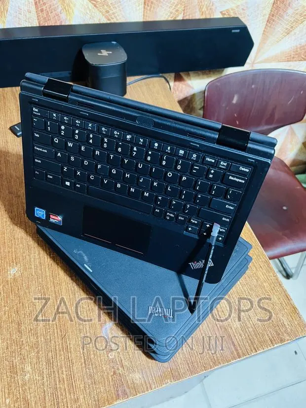 Laptop Lenovo 4GB Intel Celeron SSD 128GB · Photo 1