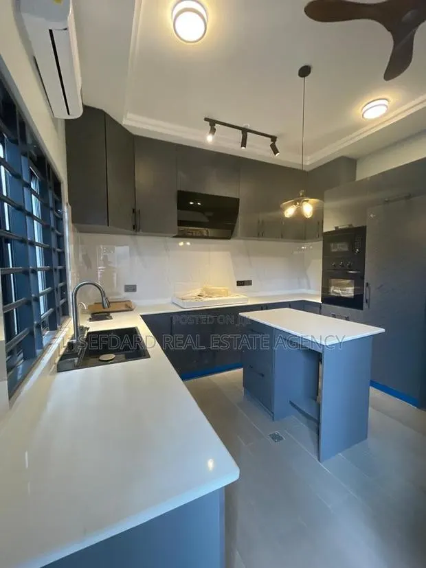 4bdrm House in Sefdard Properties, Agbogba for rent · Photo 2