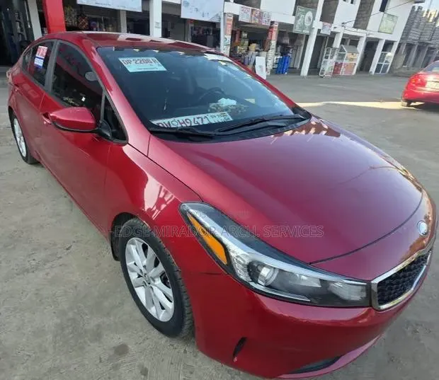 Kia Forte 2017 Red · Photo 1