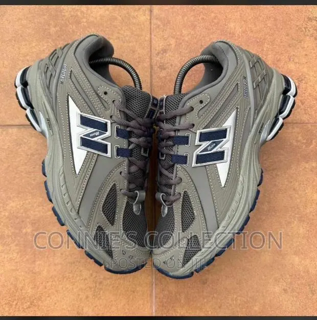 New Balance · Photo 1