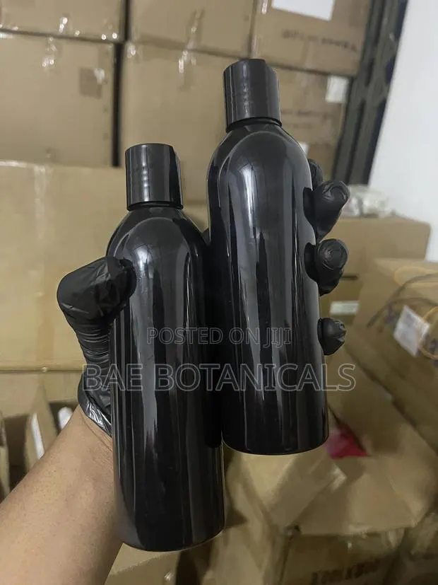 250ml Black Bottle With Press Lid · Photo 1