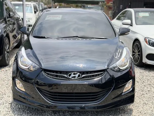 Hyundai Avante 2013 Black · Photo 1