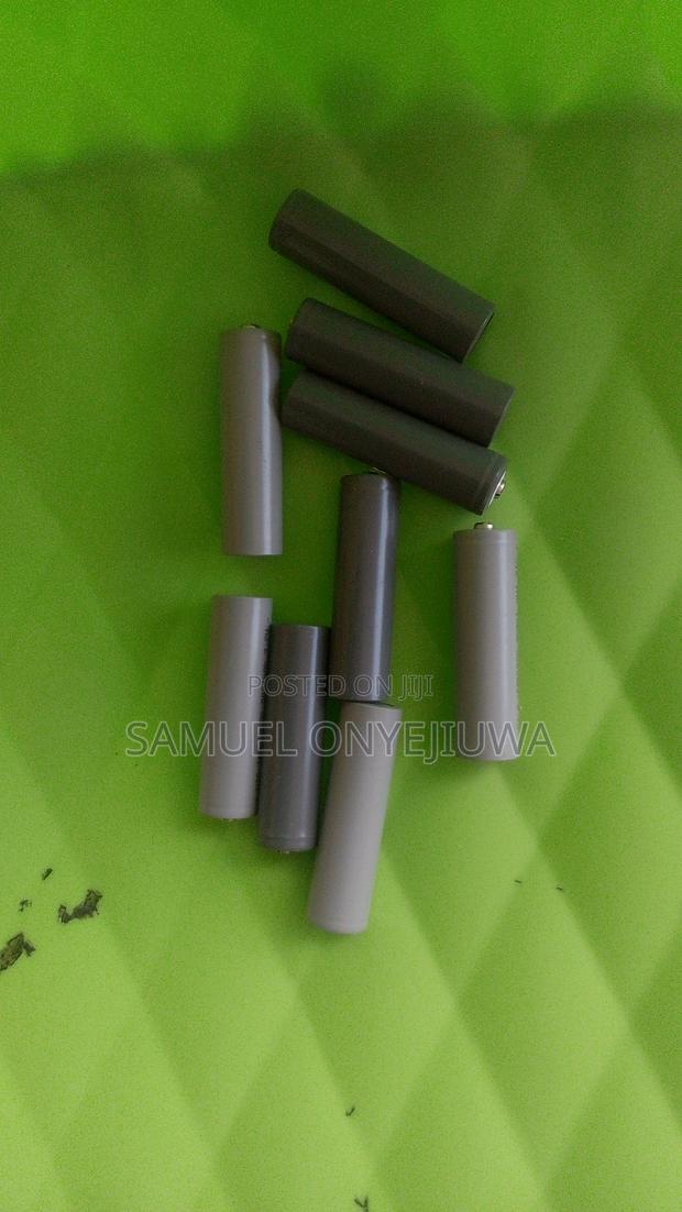 18650 Long Battery Charger for Microphone 4ways · Photo 2