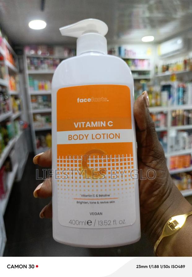 Face Facts Vitamin C Body Lotion · Photo 1