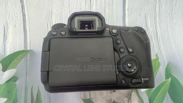 99% New Canon 6d Mark Ii With Bag and Free Sd Card · Photo 2
