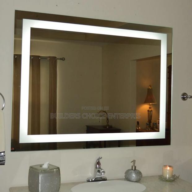 Wall Mounted Led Mirror · Photo 2