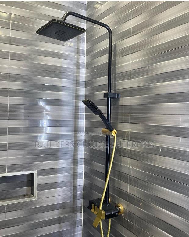 Black and Gold Press Shower · Photo 1