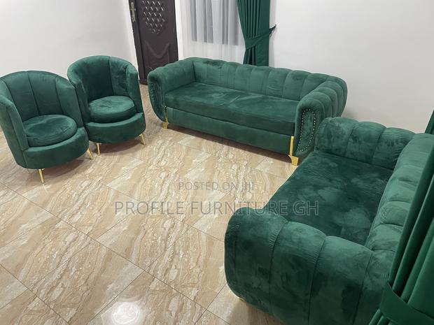 Green Sofa Set// Durable And Luxurious · Photo 5