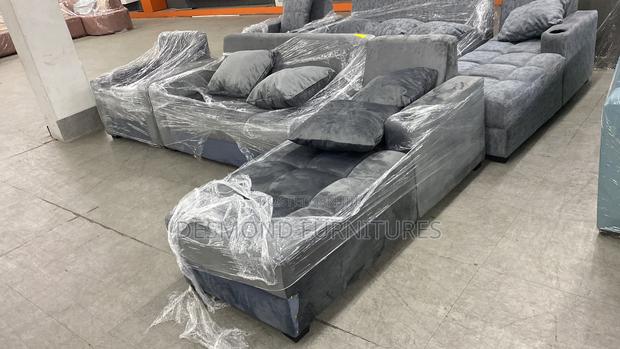 L Shape Sofa With Single · Photo 2