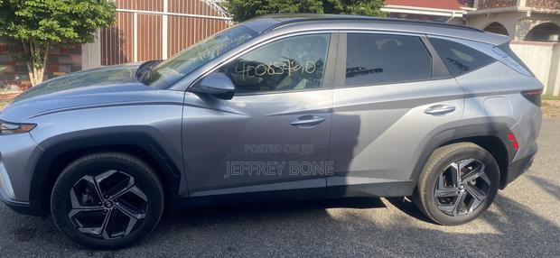 Hyundai Tucson SE 2022 Gray · Photo 3