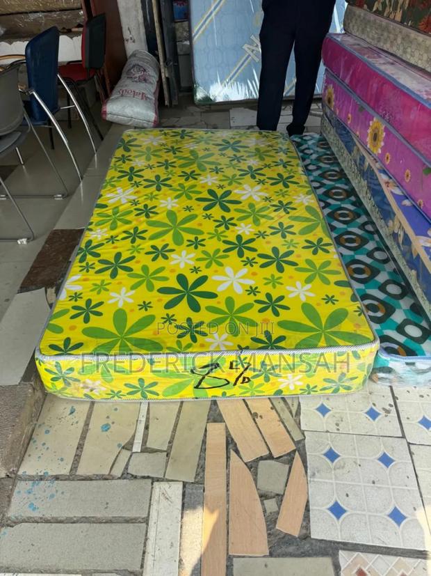 8inches One and Half Mattress for Sale · Photo 1