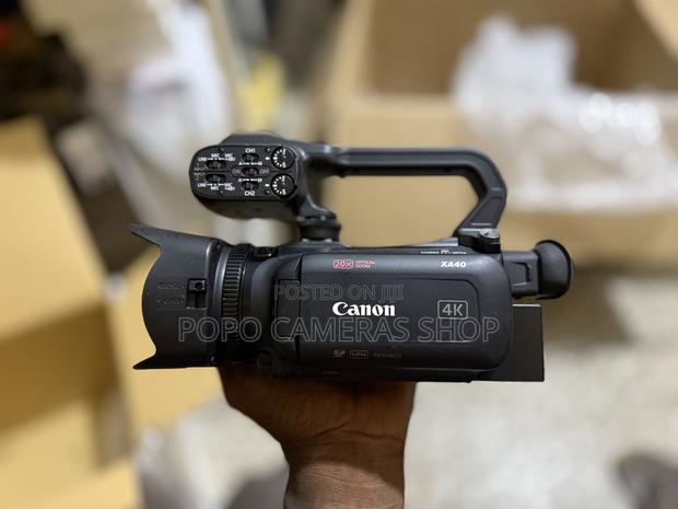 Canon Xa40 Camcorder · Photo 2