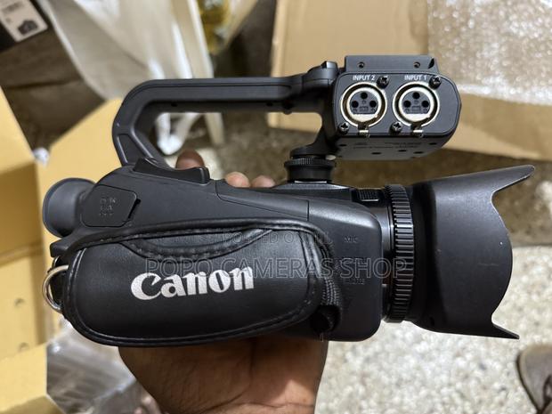 Canon Xa40 Camcorder · Photo 4
