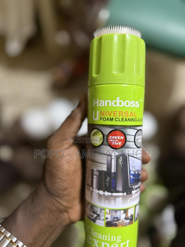 Handboss Universal Foam Cleaning Agent · Photo 1