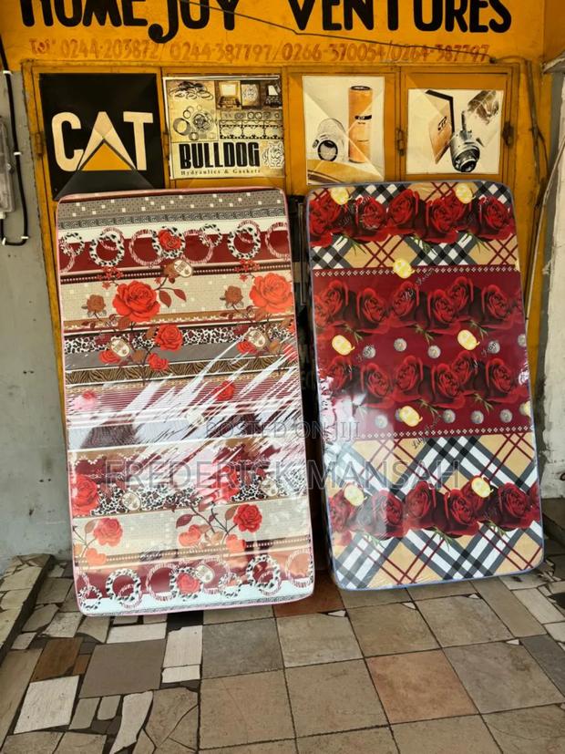 One and Half Mattress for Sale · Photo 1