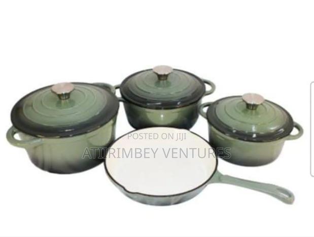 Cast Iron Cookware Set · Photo 3