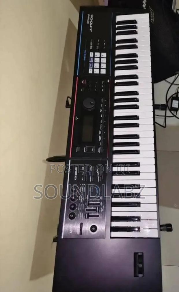 Roland Juno-ds61 61-key Keyboard Synthesizer · Photo 2