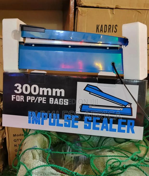 Impulse Sealer for Plastic Bags Sealing Machine 300mm · Photo 1