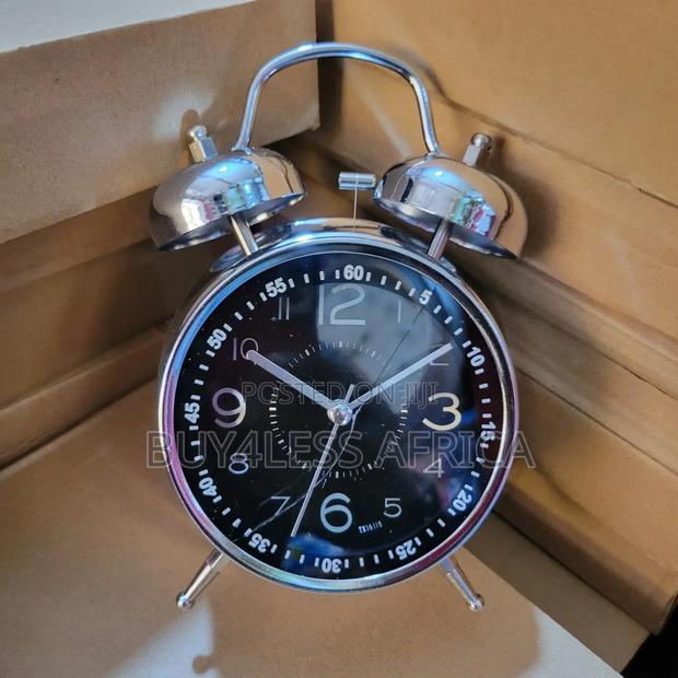 Stainless Steel Alarm Clock Portable · Photo 2