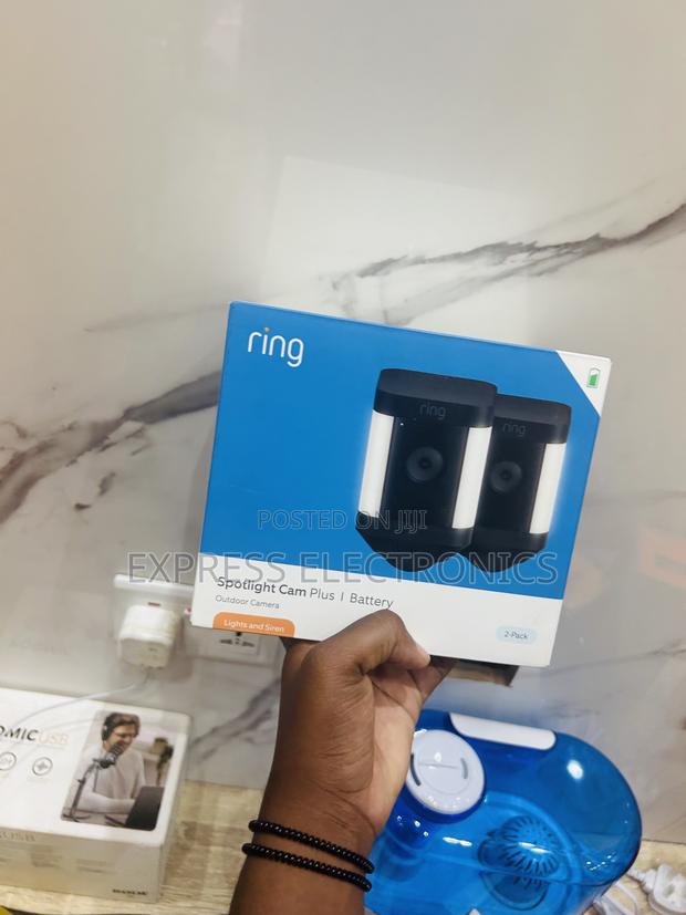 Best Buy for Less Twin in One Black Cam Plus Battery · Photo 1