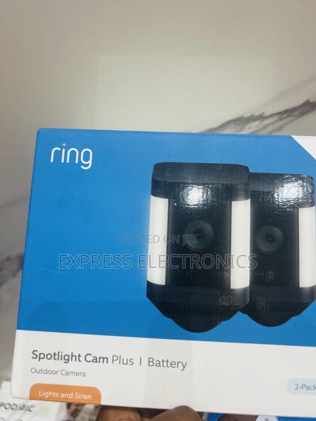 Clear Crystal View Spotlight Ring Cam Plus · Photo 1