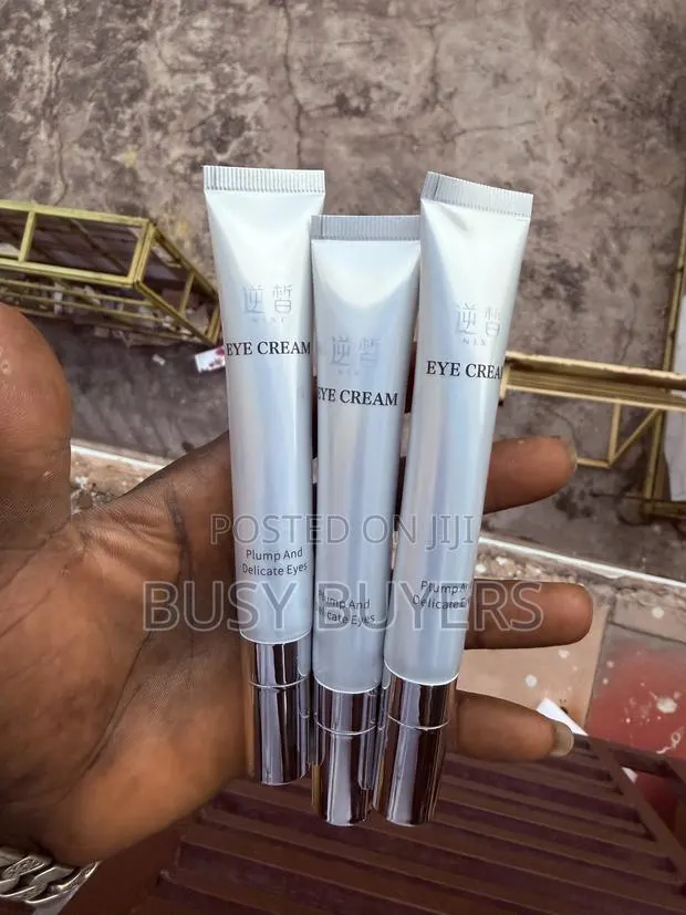 Eye Puffy Cream · Photo 1