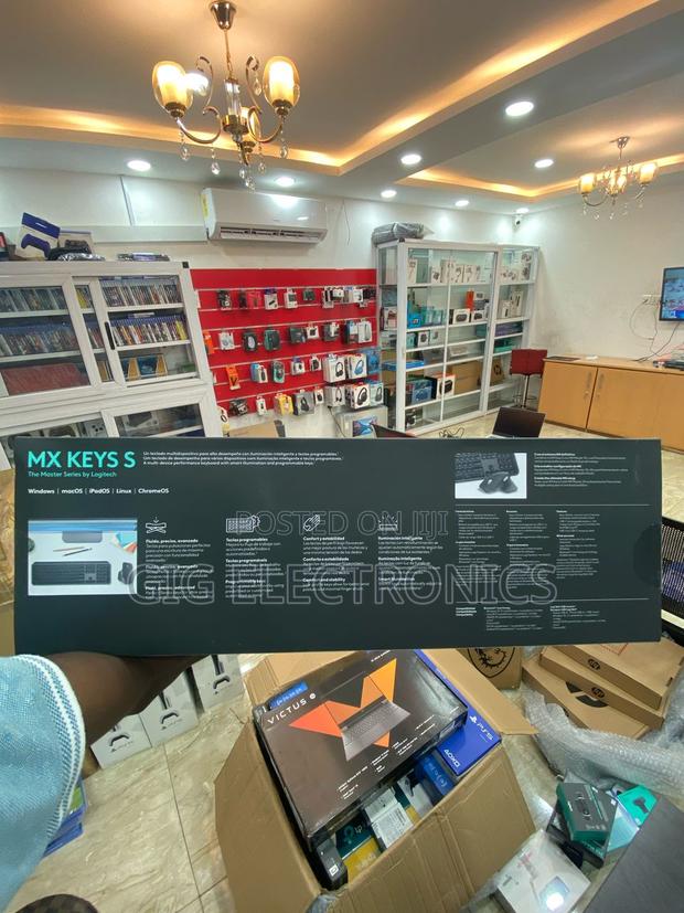 Logitech Mx Keys Wireless Keyboard · Photo 3