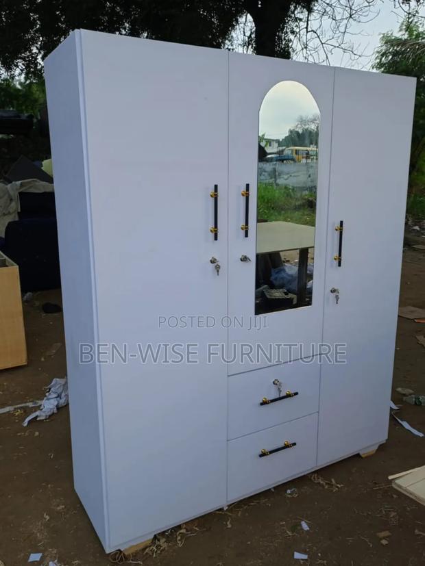 Quality Wardrobe · Photo 1