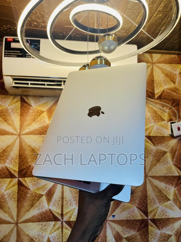 Laptop Apple MacBook 2016 8GB Intel Core i5 SSD 256GB · Photo 4