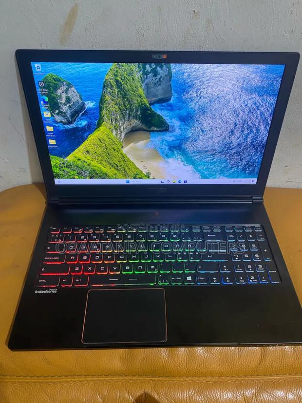 Laptop MSI GS63 7RD Stealth 16GB Intel Core i7 SSD 256GB · Photo 2