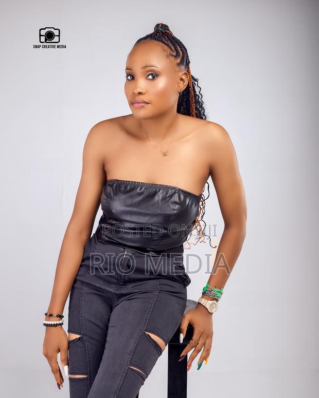 Book for Your Beautiful Birthday Photoshoot Pictures · Photo 4