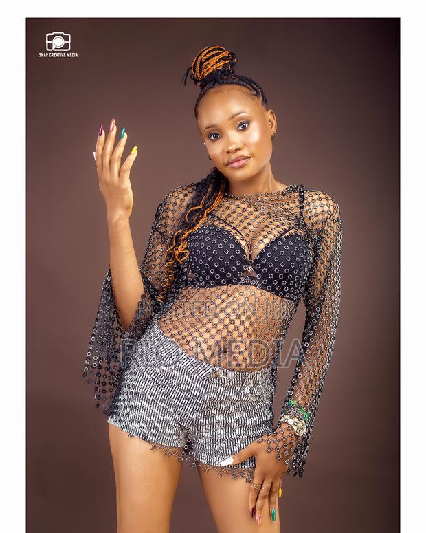 Book for Your Beautiful Birthday Photoshoot Pictures · Photo 2