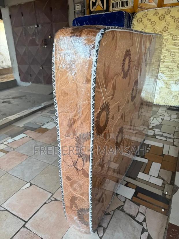 Standard Double Mattress for Sale · Photo 1