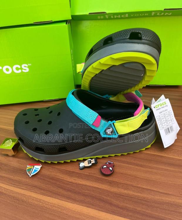 Crocs Unisex Classic Hiker Clogs · Photo 2