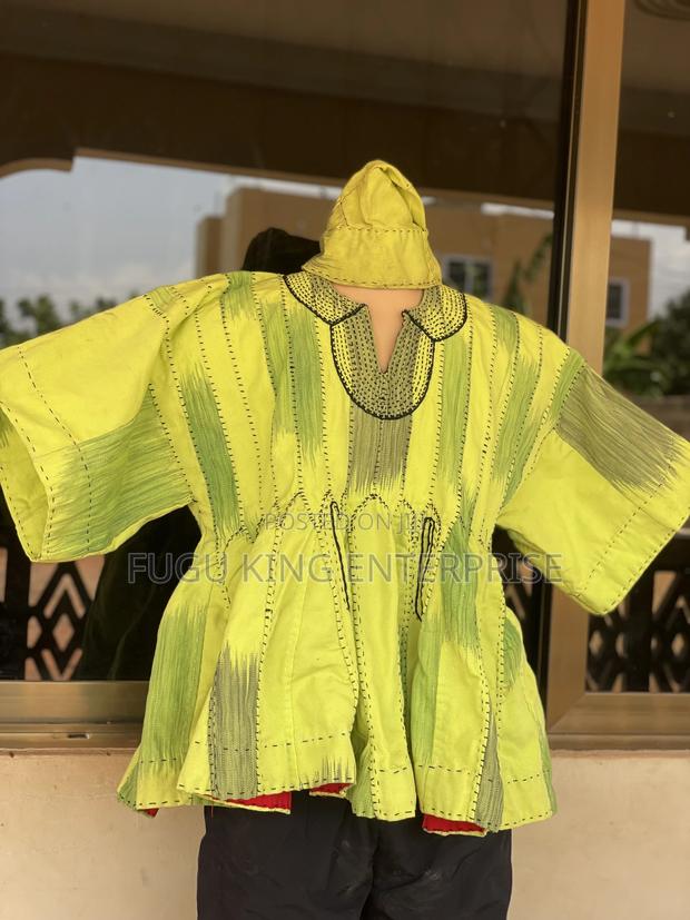 Quality Hand Made Smock · Photo 3