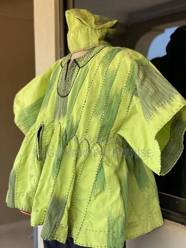 Quality Hand Made Smock · Photo 1