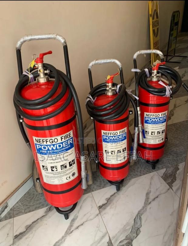 25kg Trolley Fire Extinguisher · Photo 2