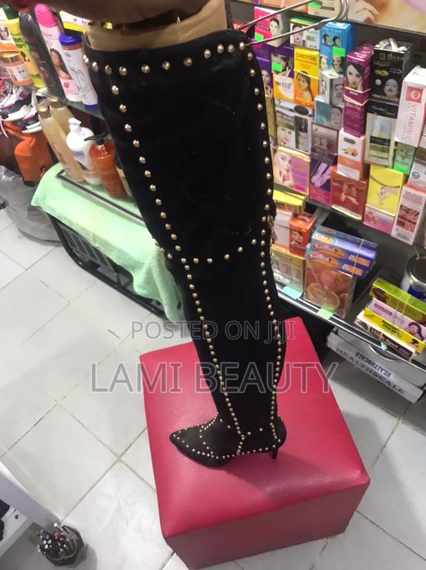 Gold Stud’S Long Boot 
High Heel Shoe 
Size 39 · Photo 6