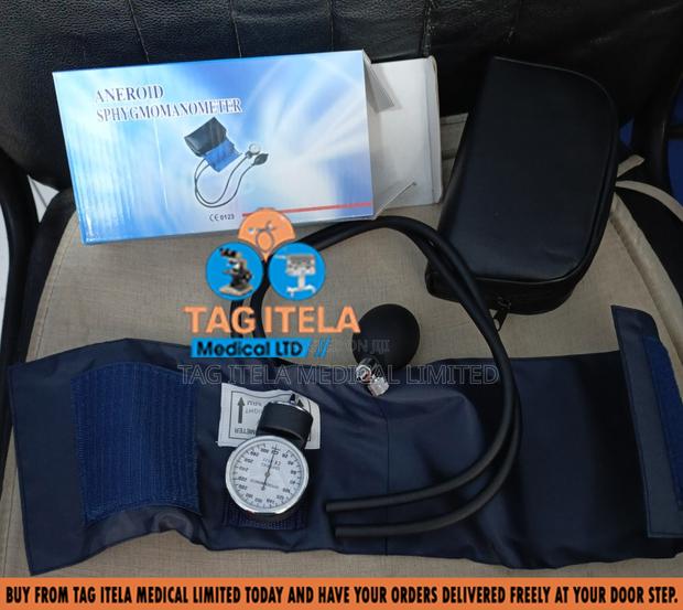 Aneroid Sphyg Without Stethoscope (Adult) · Photo 1